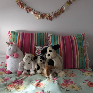 Waterside Traditional Girl's Room