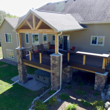 Johnston Trex Transcend Deck & Open Porch