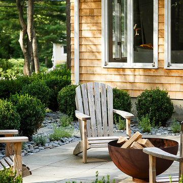 Cedar Ave Residence