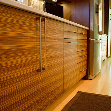Mouser Contemporary with Wenge & Zebrawood