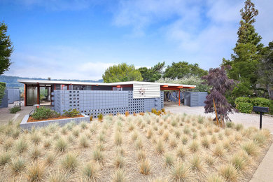 1950s exterior home photo in San Francisco