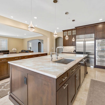 Kitchen with Quartzite backlighting countertop