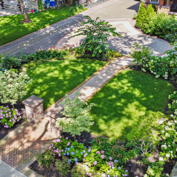 Roncesvalle - Courtyard & Gardens