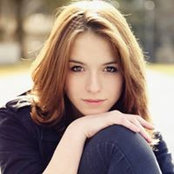 Avery Ellas foto