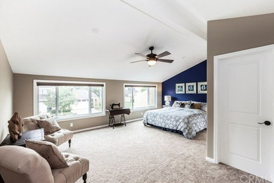 Example of a transitional bathroom design in Orange County