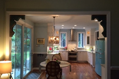 Cool Kitchen