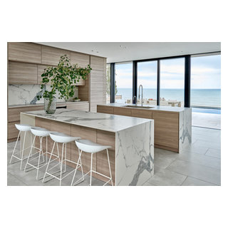 Horizon House - Minimalist Beach Residence - Modern - Kitchen - Los ...