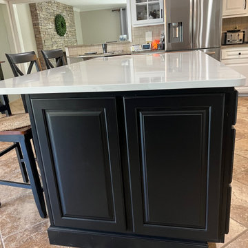 Kraftmaid Marquette Maple Onyx