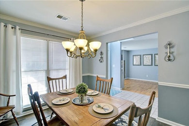 Dining room photo in New York