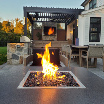 Small outdoor space? No problem, we design and build for every space!