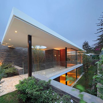 Lineal House