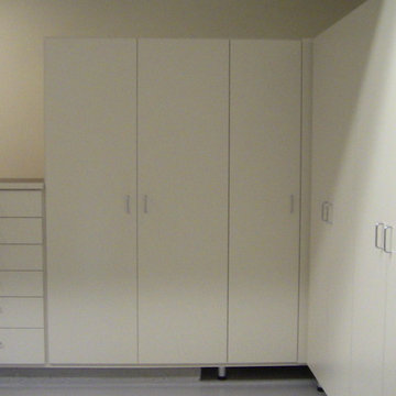 Basic and clean Garage storage