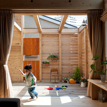 リビングからバルコニーを見る