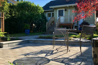 Design ideas for a contemporary landscaping in Seattle.