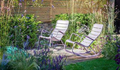 13 Gardens With Wonderfully Wild Patches