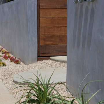 Custom concrete round pavers designed to contrast sharp edges