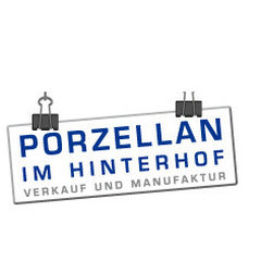 Porzellan im Hinterhof