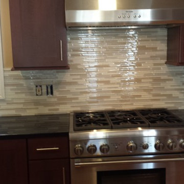 Linear Glass Back Splash