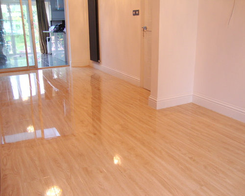 High gloss laminate flooring