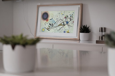 Meural Lightbox design.