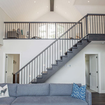 Kahshe Lake Waterfront Retreat