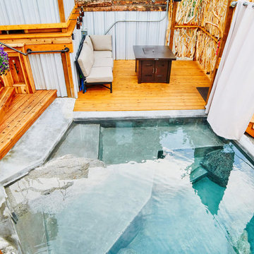 Charlotte Hotspring resort / Merrifield Homestead Cabins