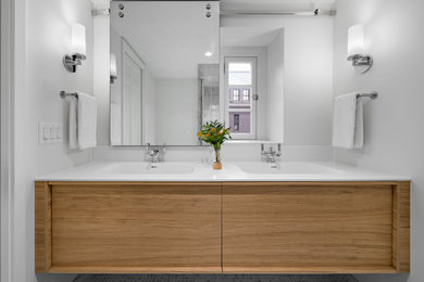 Foto de cuarto de baño principal, doble y flotante minimalista grande
