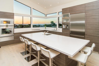 Inspiration for a modern kitchen remodel in San Diego
