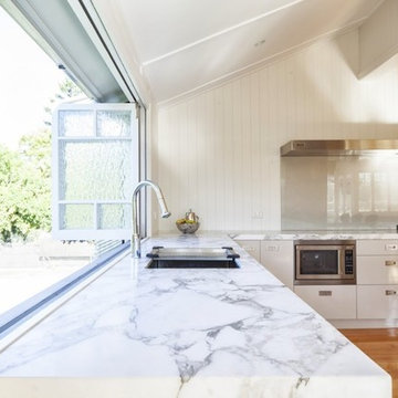 Queenslander House - Kitchen