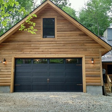 C.H.I. 5916 Black Carriage House