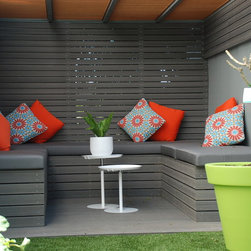 Custom made outdoor cushions - Throws