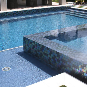 Custom Straight Edge Pool and Wet Edge Spa in Delray Beach, Florida