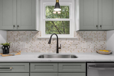 Example of a transitional kitchen design in Austin