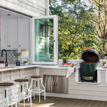 outdoor kitchen
