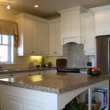 Kitchen by Principle Contracting Inc.