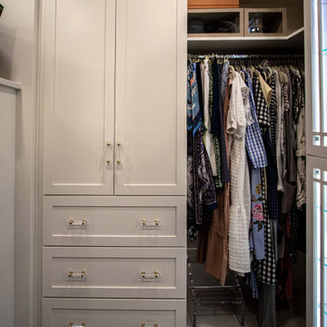 Swoon-Worthy Elegant Walk-In Closet