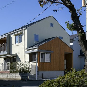 MO邸