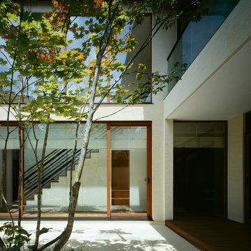 COURTYARD HOUSE