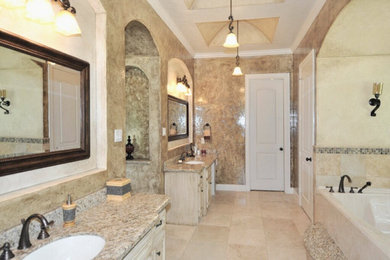 Example of a bathroom design in Houston