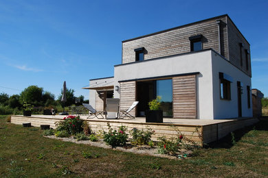 Design ideas for a contemporary exterior in Angers.