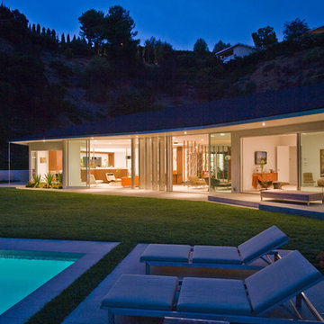 Leslie Lane Residence
