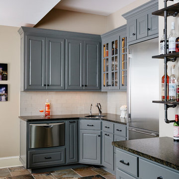 Terrace Level Kitchen/Bar