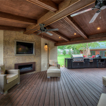 Custom Cabinets from Select Outdoor Kitchens