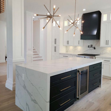 Everest Calacatta Quartz