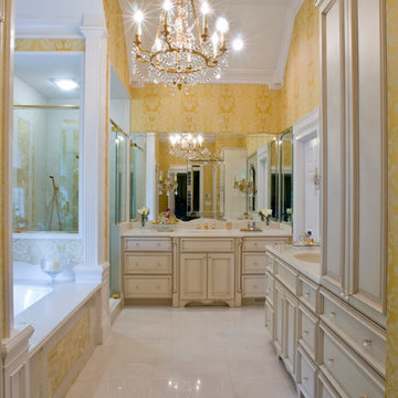 Traditional Master Bathroom