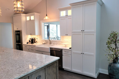 Kitchen photo in Chicago
