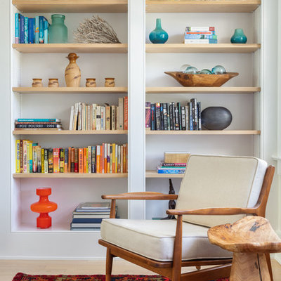 Minimalist home design photo in New York