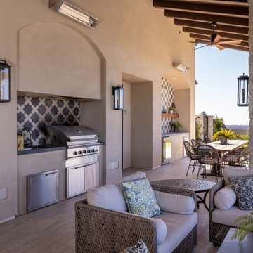 Seamless Indoor-Outdoor Living: A Home Designed for Entertaining and Privacy