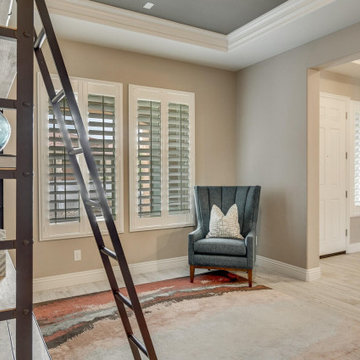 Hodges Street Staging