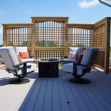 Cedar and Composite Deck with Trellis